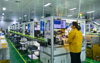 图说南阳 | 赶订单 拼生产 南阳PCB电路板产业按下“快进键”